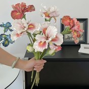 Resim 3 adet Gerçekçi Yapay İris Çiçekleri - Retro Yağlı Boya Stili, Canlı Pembe ve Krem Tonları, Ev ve Parti Dekoru için Mükemmel, Halloween, Noel, Şükran Günü, Sevgililer Günü gibi Tatiller için İdeal 