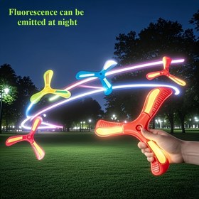 Resim Erkek ve Kız Çocukları İçin Dış Mekan Oyuncağı, Kolay Taşınabilir Eğlenceli Üç Bıçaklı Uçan Boomerang, Eğitici Egzersiz ve Koordinasyon Seti, 4 Renk Seçeneği, Güvenli Malzeme 