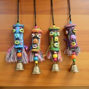 Resim 2/4 Adet El Yapımı Yunnan Etnik Rüzgar Çanı - Vintage Totem ve Tasarım, Ahşap Boncuklar & Püskül ile Ev & Bar Dekoru İçin - Cadılar Bayramı, Yılbaşı ve Babalar Günü Hediyesi için Mükemmel 1 Adet 