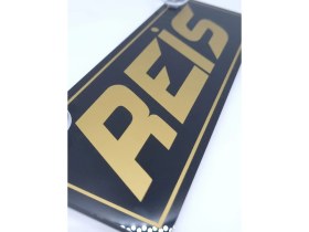 Resim Cybill Store Reis Altın Yazılı Gold Serisi Vantuzlu Dekor Pleksi Plaka 