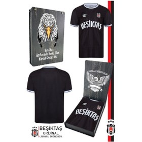 Resim Beşiktaş Orijinal Lisanslı Nostalji Siyah Çocuk Forma Bjk Kartal Baskılı Hediyelik Ahşap Kutulu Siyah - Beyaz 
