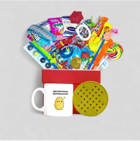 Resim Zamana Dokunan Kırmızı Hediye Kutusu Ve Seni Seviyorum Biliyorsun Dimi Yazılı Kupa Bardak 