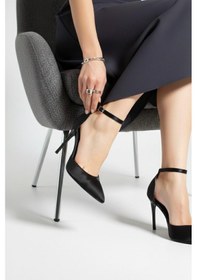 Resim Marina Sosse Kadın Monica Bilek Bantlı Yüksek İnce Topuklu Siyah Saten Stiletto Siyah 