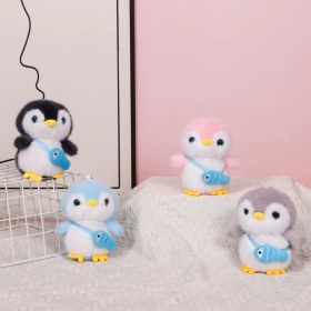 Resim OEMG Yeni Küçük Peluş Kolye Okul Çantası Çekicilik Anahtarlık Yeni Butik Kapma Makinesi Klip Bebek Makine Bebekleri (Yurt Dışından) 