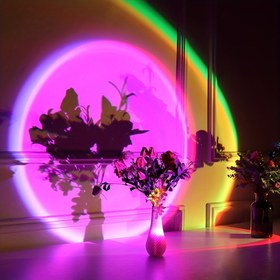 Resim 16 Renkli LED Günbatımı Yansıtma Lambası Uzaktan Kumanda ile - 4 Modlu Gökkuşağı Aydınlatması Fotoğrafçılık, Selfie, Parti, Ev Dekoru için - USB Güçlü, Cilalı Kaplama, Kadınlar için İdeal Hediye, Yatak Odası Dekoru | Modern Gece Lambası | Uzaktan Kumandalı Lamba, Ay Dekoru 