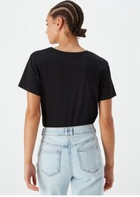 Resim 2477 Kelebek Baskılı Siyah Kadın T-shirt - 90 Siyah 