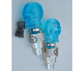 Resim Kurukafa Şeklinde Işıklı Sibop Kapağı (2 Adet) 