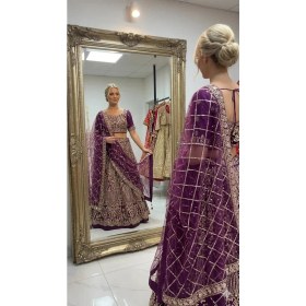 Resim Aashiv's Collection Gelinlik Hint Lehenga Choli Takımı Mor Işlemeli 