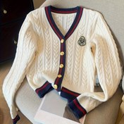 Resim DP051960 Kadınlar İçin Şık Preppy Kolej Tarzı V-Yaka Hırka - Kontrast Renkli Düğmeli Uzun Kollu Kazak, Kablolu Detaylı ve Altın Düğmeler, Orta Esneklikte Kumaş, Sonbahar/Kış için Ribana Manşetli, Kaliteli Dikiş, Kolej Stili 