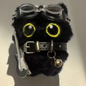 Resim 1 Adet Sevimli Gözlüklü, Gitarlı ve Deri Tasması Olan Siyah Kedi Peluş Oyuncak - Tüm Irk ve Boyutlar İçin Dayanıklı Çiğnemeye Dirençli, Pil Gerektirmeyen Etkileşimli Evcil Hayvan Aksesuarı, Yumuşak Peluş Malzeme 