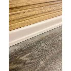 Resim Pasha Dekor 6 cm Beyaz Meşe Parke Süpürgelik 