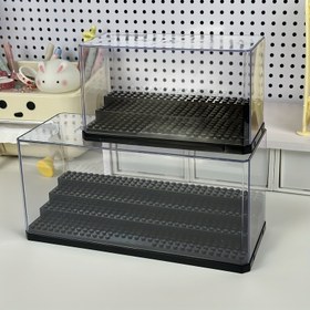 Resim Model Oyuncaklar için Şeffaf Akrilik Sergi Kutusu - Toz Geçirmez Depolama Kutusu Puzzle Küp Tasarımı ile, 3 Katlı Adım Kare Bireysel Şeffaf Oyuncak Blok Düzenleyici, Büyük/Orta Boy Mevcut 