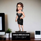Resim Şık Kıyafetli Çalışan Kadın Karikatürlü Biblo 