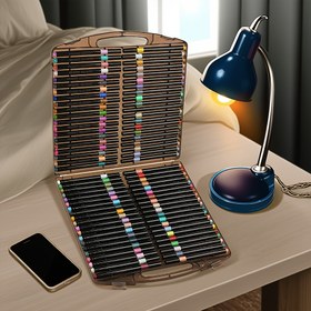 Resim 80 Renkli Akrilik Marker Seti, Saklama Kutulu, Yumuşak Uçlu Profesyonel Sanat Boyama Kalemi, DIY Boyama ve Graffiti için Uygun, Metal, Cam, Seramik, Ahşap, Taş ve Diğer Yüzeyler İçin Su Bazlı Toksik Olmayan Mürekkep 