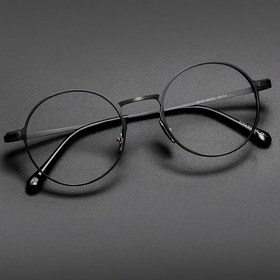Resim FYTOO Ultra-Hafif Titanyum Yuvarlak Çerçeve Şeffaf Lens Gözlükler - Erkekler ve Kadınlar için Vintage Minimalist Tarz, Siyah Mat Bitiş, Hafif ve Rahat Tasarım ile Sağlam Metal Menteşeler 