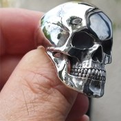 Resim 1 adet Yeni Kafatası Yüzükleri İskelet Erkeklerin Alaşımlı Yüzükleri, Rock Punk Cadılar Bayramı Partisi Hediyesi, Erkekler Aksesuarları için Klasik Yüzükler 
