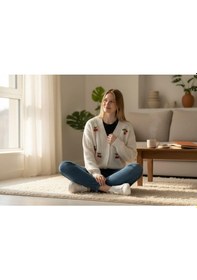 Resim Triko Kiraz Detaylı Cotton Angora Yünlü Uzun Kollu Kazak Beyaz 
