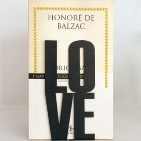 Resim Love Yazılı Kitap Desteği 