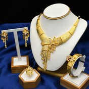 Resim 1 Set Lüks Gelin Takısı, 24 Ayar Altın Kaplama Yapay Kristal, Çinko Alaşımı, Zarif Çiçek Tasarımı, Kolye, Bileklik, Küpe, Yüzük, Günlük Giyim İçin Mükemmel, Parti Aksesuarı, Nişan/Düğün Hediyesi, Sevgililer Günü Hediyesi 