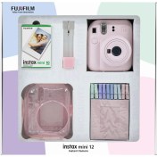 Resim Fujifilm Instax Mini 12 Pembe Fotoğraf Makinesi 10'lu Film Simli Pleksi Kılıf Mandal ve Kıskaçlı Resim Standı Bundle Box 