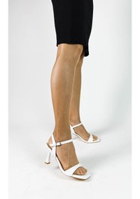 Resim Beyaz Renk İnce Topuk Tek Bant Bilekten Kemerli Kadın Abiye Ayakkabı Beyaz 