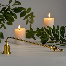 Resim 1 Adet Avrupa Tarzı Vintage Pirinç Mumluk - Elde Tutulan Antika Bitirme Aleti, Kokulu Mumlar İçin, Romantik Ev Dekoru ve Atmosfer Geliştirici, Klasik Tasarım, Zarif İşçilik, Dekoratif Aksesuar, İç Mekan Tasarımcıları 