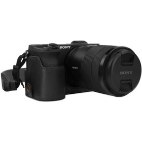 Resim MegaGear Suni Deri Yarım Kamera Kılıf Sony Alpha A6600 Ile Uyumlu (tek Dip) 