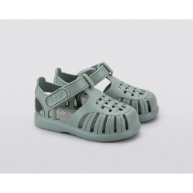 Resim Igor Erkek Çocuk Tobby Solid Kauçuk Malzeme ile Casual Kullanım için Ergonomik Sandalet 
