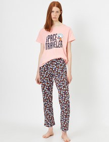Resim Snoopy Lisanslı Yazılı Baskılı Pijama Takımı 