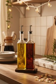 Resim Snippy Safir - 2'li Ahşap Standlı Cam Zeytinyağı Sıvıyağ Şişesi Yağdanlık Damlatmaz Yağlık Sirkelik 500ml Ahşap 