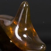 Resim 1 adet Amber Reçine Arı Mumu Üçgen Ayak Masaj Aleti, Gua Sha Meridyen Akupunktur Çubuğu, Rahatlama için Trigeminal Akupresür Aracı, Ayak Masaj Aleti 