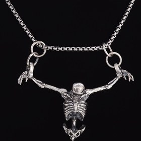 Resim 1 Adet Yeni Retro Gümüş Kafatası Kolye Erkekler İçin Kişilik Bisiklet Punk Rock Takısı Halloween Aksesuar 