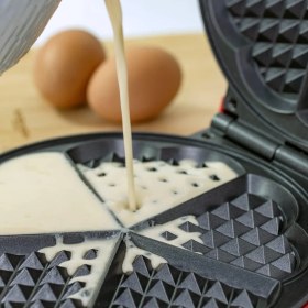 Resim Hapşuruk Kırmızı Kalp Şekilli Waffle Makinesi 