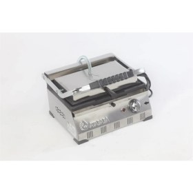 Resim Özbience 16 Dilim Çelik Döküm Tost Makinesi, Paslanmaz, Sağlam ve Şık Tasarım 