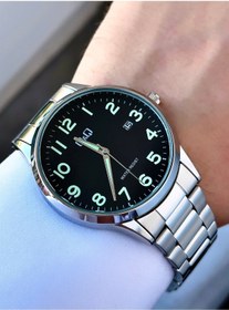 Resim Q&Q Erkek Gümüş Rakamlı Siyah Kadran Tarih Göstergeli Analog Saat 