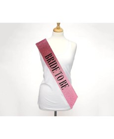 Resim Pembe Üzeri Siyah Büyük Bride To Be Yazılı Simli Işıltılı Kuşak Kemer 10 cm Genişlik 