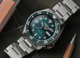 Resim Seiko 5 Sports Erkek Saati Paslanmaz Çelik Metal Bantlı 