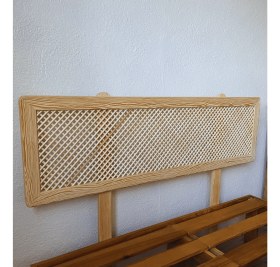 Resim Doğal Masif Ahşap Yatak Karyola Başlığı 