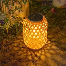 Resim Güneş Enerjili Rattan Avize Dekoratif Işıklar - Sıcak Avlular, Kamp Ateşleri ve Patio Partileri için Dış Mekan Işığı | Şarj Edilebilir ve Su Geçirmez, Dayanıklı Plastik Tasarım Siyah Kasa ile, Patio Atmosferi, Sıcak Atmosfer, İncelikli Örgü 