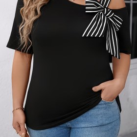 Resim Plus Beden Kadınlar için Siyah Asimetrik Tek Omuzlu Fiyonk Detaylı Tişört - Esnek Yazlık Üst, Şık Tatil Stili, Makinede Yıkanabilir, Rahat Kesim, Moda Tutkunları İçin Nefes Alabilen Bluz, Trendy Kıyafet 