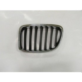 Resim 2013-2015 Bmw X1 E84 Ön Panjur Sol Nikelajlı- İç Petekleri Siyah Adet Oem No:51112993305 