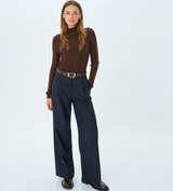 Resim Yumuşak Dokulu Uzun Kollu Dik Yaka Triko Kazak 