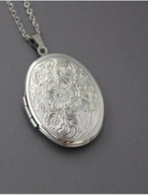 Resim night boutique Fotoğraflı Kapaklı Gümüş Renk Oval Kolye 