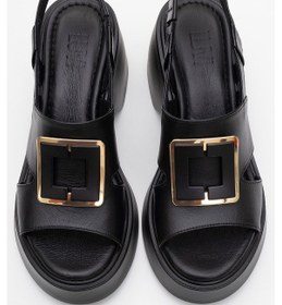 Resim Luvishoes Lucıa Siyah Tokalı Hakiki Deri Kadın Dolgu Topuklu Sandalet Siyah 
