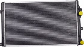 Resim Volkswagen Golf 5 2004-2008 Model Arası 1.4 TSI Motor Su Radyatörü Valeo Marka 1K0121253BB 