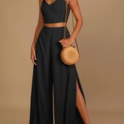 Resim Kadınlar için şık sarı kolsuz crop top ve geniş paça pantolon takımı - Çapraz Askılı Detaylı, Polyester Karışımı, Rahat Ama Şık Görünüm 