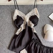 Resim Kadınların Zarif Dantel Saten Pijama Takımı, Seksi V-Yaka Çapraz Askılı Şort Pijama, Düz Renk Polyester %95 Spandeks %5 Dokuma Ev Giyimi, Tüm Mevsim Konforu Uygun 2 Parça Set 