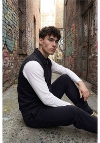 Resim Erkek Siyah Dik Yaka Fermuarlı Yelekli 3 Lü Eşofman Takımı Beyaz Basic Sweatshirt & Jogger Alt Çok Renkli 