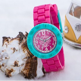 Resim Saattino Kalp Tasarımlı Kadran Fuşya Silikon Kordon Turkuaz Çocuk Saati ST-303594 