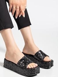 Resim Kadın Dolgu Topuk Terlik Siyah Pullu Kalın Tek Bant Kaplama Taban 